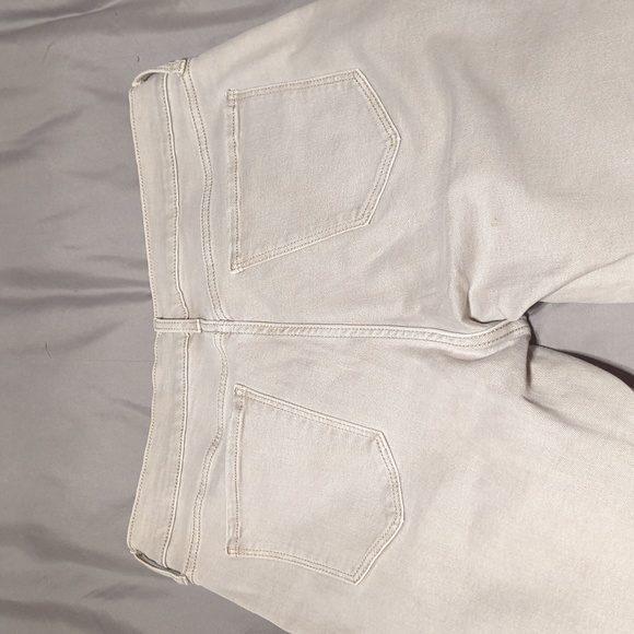 Old Navy beige "the boyfriend" jeans in size 10 - Picture 5 of 6